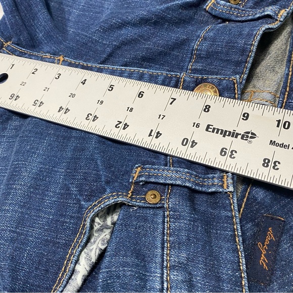 Seven7 Dark Wash Distressed Hemmed 5 Pocket Jeans Size 10 #1039 - Picture 11 of 12